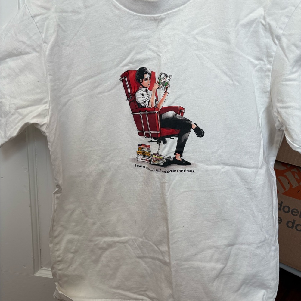 Uniqlo Attack on Titan White Graphic Tee